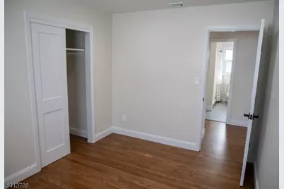 711 Brooklyn Ave, Raritan, NJ 08869 - Photo 31