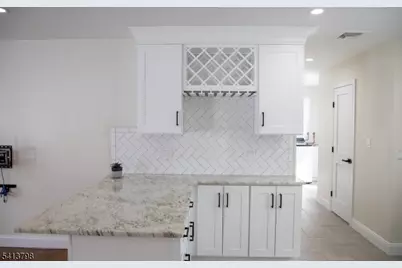 711 Brooklyn Ave, Raritan, NJ 08869 - Photo 13