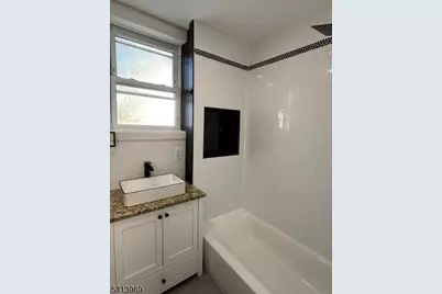 254 Montclair Ave, Union Township, NJ 07088 - Photo 7