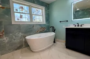 240 Atlantic Dr, Parsippany, NJ 07054 - Photo 15