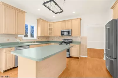 205 Hogan Ct, Bethlehem Township, NJ 08802 - Photo 13