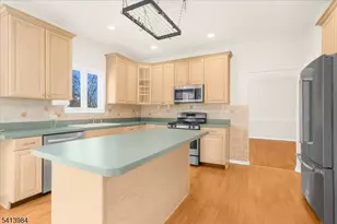 205 Hogan Ct, Bethlehem Township, NJ 08802 - Photo 13