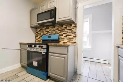 19 Poe Ave #1, Newark, NJ 07106 - Photo 15