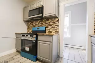 19 Poe Ave, Newark, NJ 07106 - Photo 15