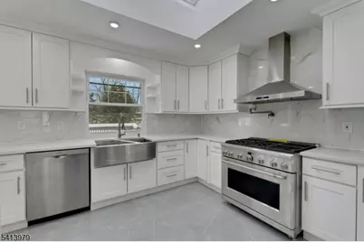 108 Packanack Lake Rd, Wayne, NJ 07470 - Photo 15