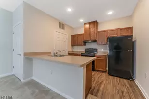 101 Altra Rd, Raritan Township, NJ 08822 - Photo 13