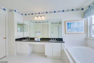 4 Veghte Pl, Franklin Township, NJ 08823 - Photo 35