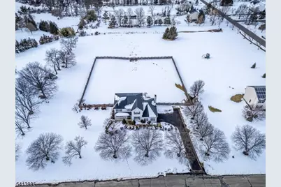 4 Veghte Pl, Franklin Township, NJ 08823 - Photo 9