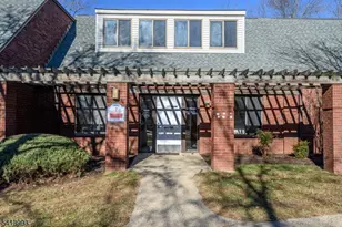 178 Tamarack Cir, Montgomery Township, NJ 08558 - Photo 1