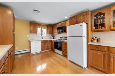 32 Clayton Rd, West Milford, NJ 07421 - Photo 17