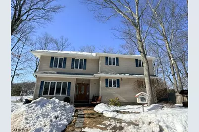 32 Clayton Rd, West Milford, NJ 07421 - Photo 3