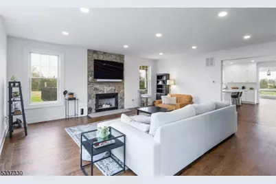 134 Hillsborough Rd, Hillsborough Township, NJ 08844 - Photo 7