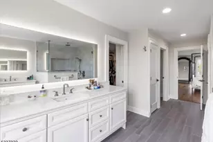 134 Hillsborough Rd, Hillsborough Township, NJ 08844 - Photo 27