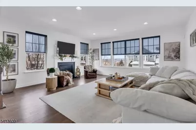 18 Blazingstar Way, Allamuchy Township, NJ 07840 - Photo 9