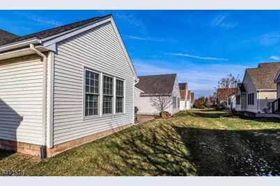 3 Bray Ct, Franklin Township, NJ 08873 - Photo 7