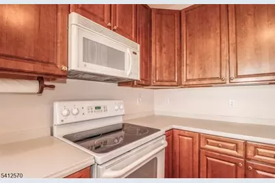 3 Bray Ct, Franklin Township, NJ 08873 - Photo 3