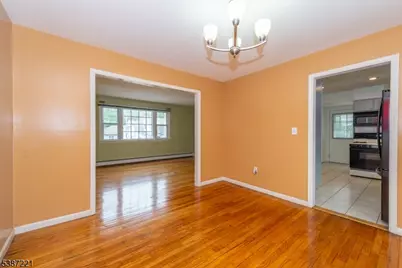 98 Browertown Rd, Little Falls Township, NJ 07424 - Photo 11