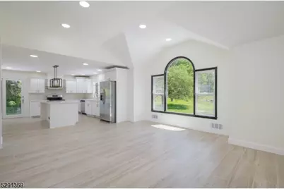 21 Mountain View Dr, Chester, NJ 07930 - Photo 9