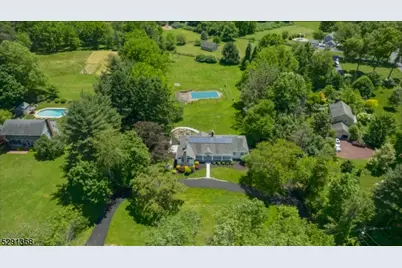 21 Mountain View Dr, Chester, NJ 07930 - Photo 3