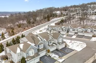 29 Blazingstar Wy, Allamuchy Township, NJ 07840 - Photo 1