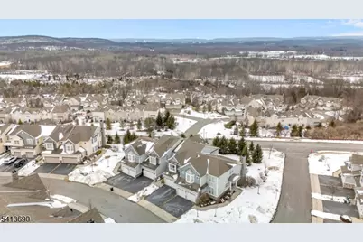 29 Blazingstar Way, Allamuchy Township, NJ 07840 - Photo 5