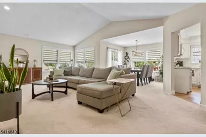 20C Dorchester Dr, Monroe Township, NJ 08831 - Photo 5