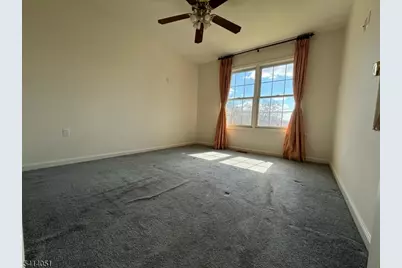 18 Ashley Ct, Hawthorne, NJ 07506 - Photo 7