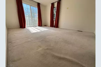 18 Ashley Ct, Hawthorne, NJ 07506 - Photo 3