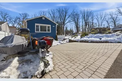 25 Bucknell Way, Hopatcong, NJ 07843 - Photo 3