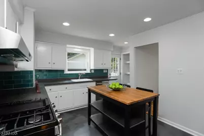 170 Carteret St, Glen Ridge, NJ 07028 - Photo 13