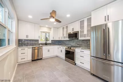 17 Putters Rd, Roxbury Township, NJ 07876 - Photo 5