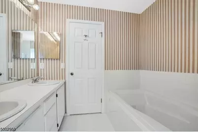 7 Hancock Ct, Montville Township, NJ 07045 - Photo 17