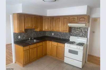 423 Clarkson Ave #2, Elizabeth, NJ 07202 - Photo 3