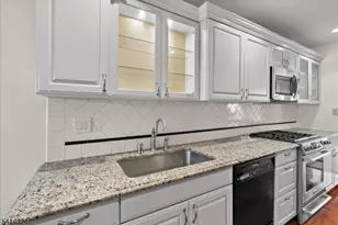 45 Cobblestone Terrace, Montville Township, NJ 07045 - Photo 7