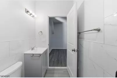 15 E Highland Ave #1, East Orange, NJ 07018 - Photo 9