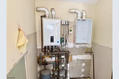 25-27 Newark Pompton Tpke, Wayne, NJ 07470 - Photo 19