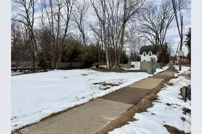 25-27 Newark Pompton Tpke, Wayne, NJ 07470 - Photo 5