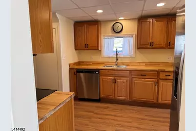 44 Oak St, Hamburg, NJ 07419 - Photo 11