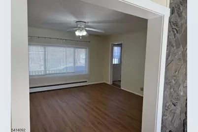 44 Oak St, Hamburg, NJ 07419 - Photo 9