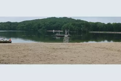 7 Oakwood Trl, Kinnelon, NJ 07405 - Photo 21