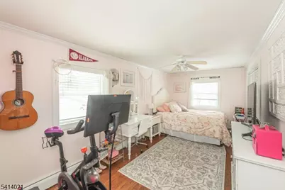 7 Oakwood Trl, Kinnelon, NJ 07405 - Photo 13