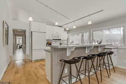 49 Farmersville Rd, Tewksbury Township, NJ 07830 - Photo 11