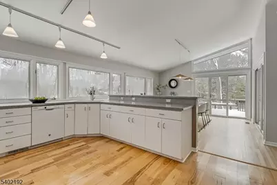 49 Farmersville Rd, Tewksbury Township, NJ 07830 - Photo 13