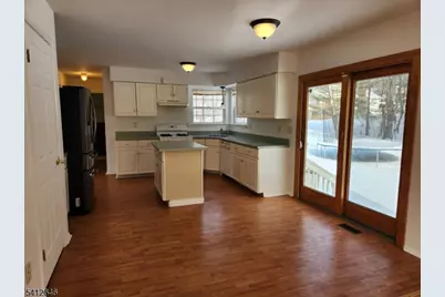 14 Autumn Dr, Mine Hill, NJ 07803 - Photo 7