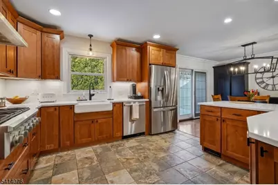 1 Briarcliff Rd, Morris Plains, NJ 07950 - Photo 9