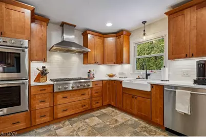 1 Briarcliff Rd, Morris Plains, NJ 07950 - Photo 13