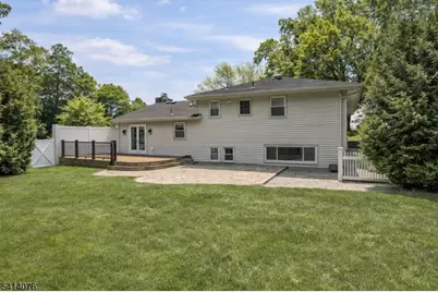 1 Briarcliff Rd, Morris Plains, NJ 07950 - Photo 31