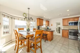 36 Flintlock Dr, Washington Township, NJ 07853 - Photo 11