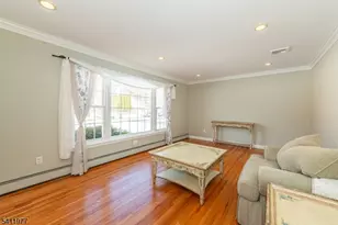 36 Flintlock Dr, Washington Township, NJ 07853 - Photo 5