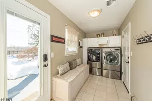 36 Flintlock Dr, Washington Township, NJ 07853 - Photo 15